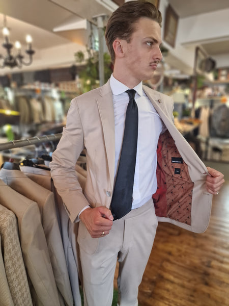 Remus Uomo Favian Beige Blazer – Statement Menswear - Main Image