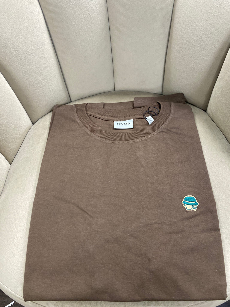 !Solid Brown Bucket Hat T-Shirt