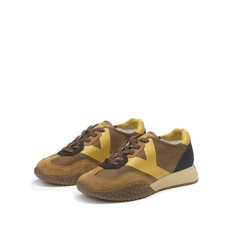 Keh-noo Nut Brown Sneaker