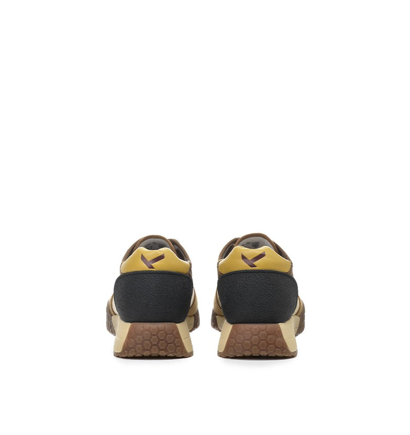 Keh-noo Nut Brown Sneaker