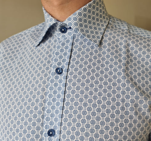 Herbie Frogg White/Blue Geo Tapered fit shirt